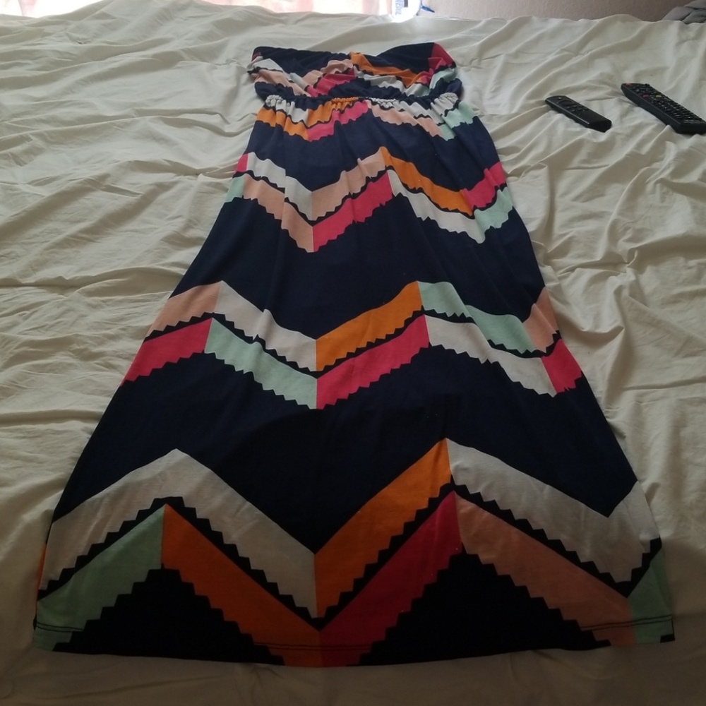 Chevron maxi dress strapless, multicolored